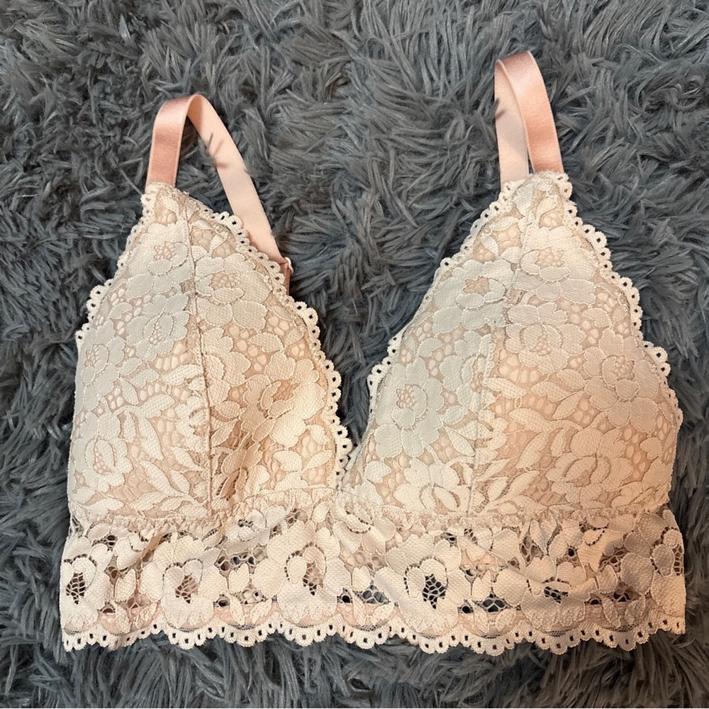 Victoria’s Secret nursing bra 34D nwt